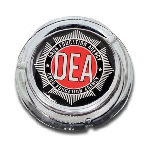 Aschenbecher DEA groß